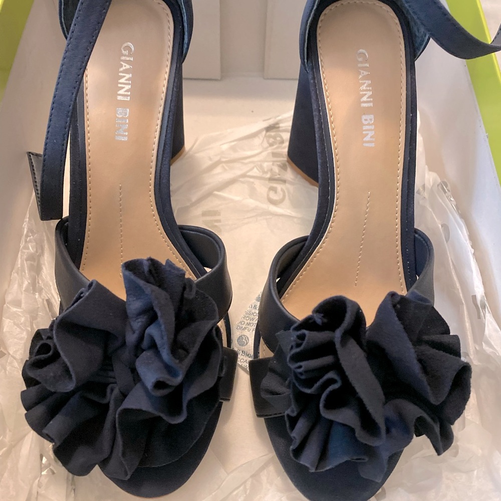 Gianni Bini heels 👠